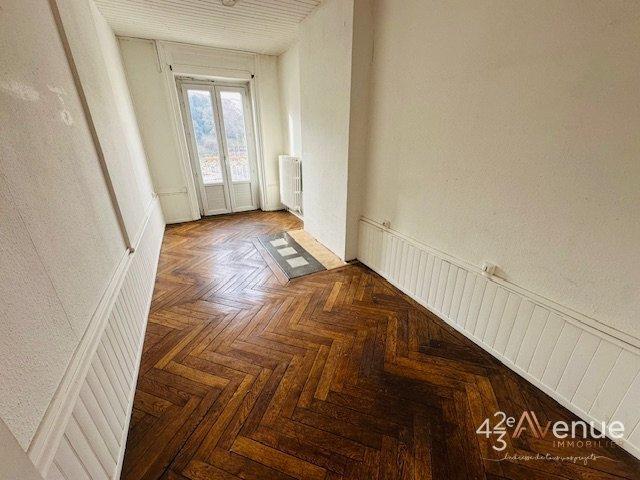 Appartement - 75 m² - 3 pièces
