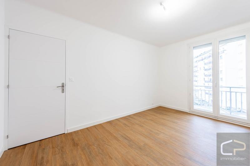 Appartement ancien - 75 m² - 4 pièces