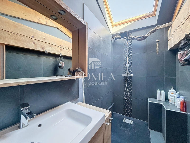 Appartement - 110 m² - 4 pièces