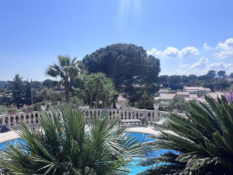 Villa - 100 m² - 4 pièces