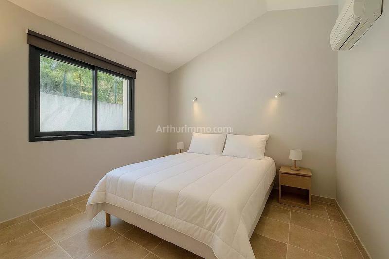 Maison - 168 m² - 7 pièces