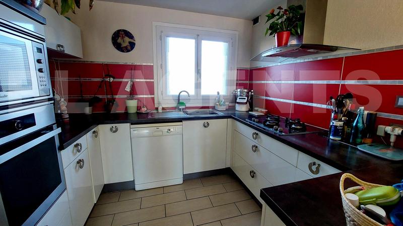 Maison - 100 m² - 5 pièces