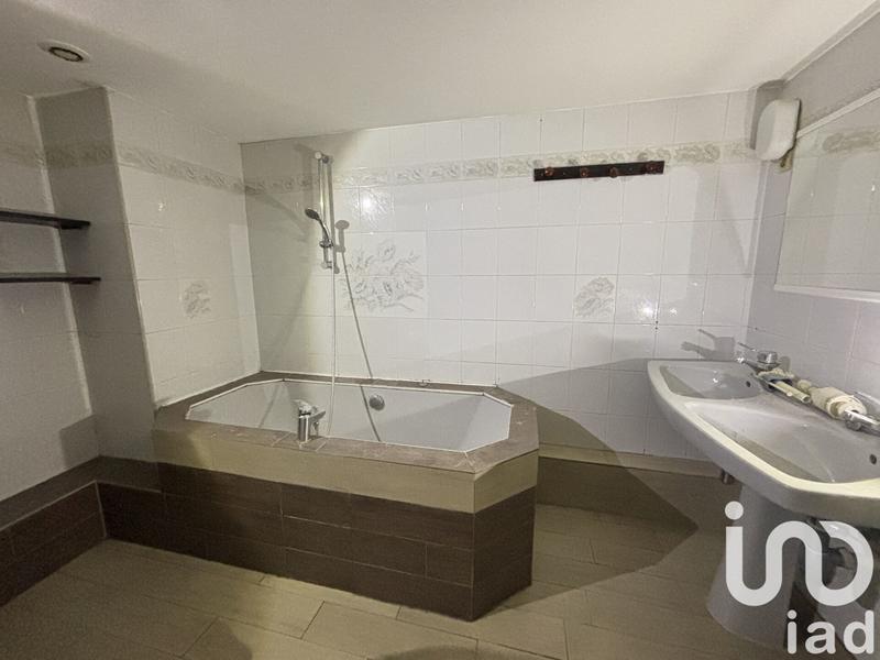 Appartement - 152 m² - 6 pièces