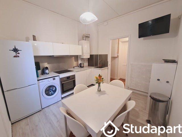 Chambre - 13 m² - 1 pièce