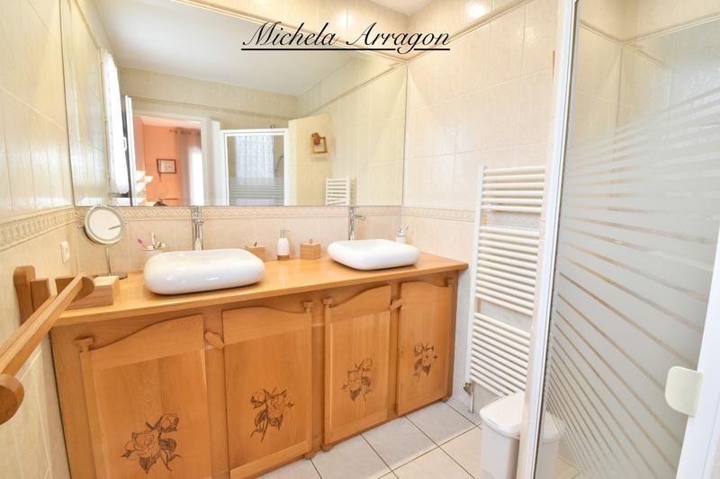 Maison - 188 m² - 9 pièces