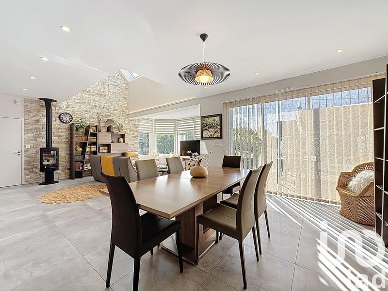 Maison de maîtres - 181 m² - 6 pièces