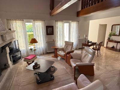 Maison - 142 m² - 6 pièces