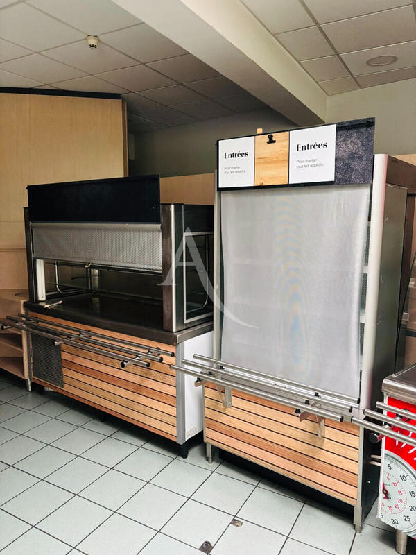 Local commercial - 700 m²