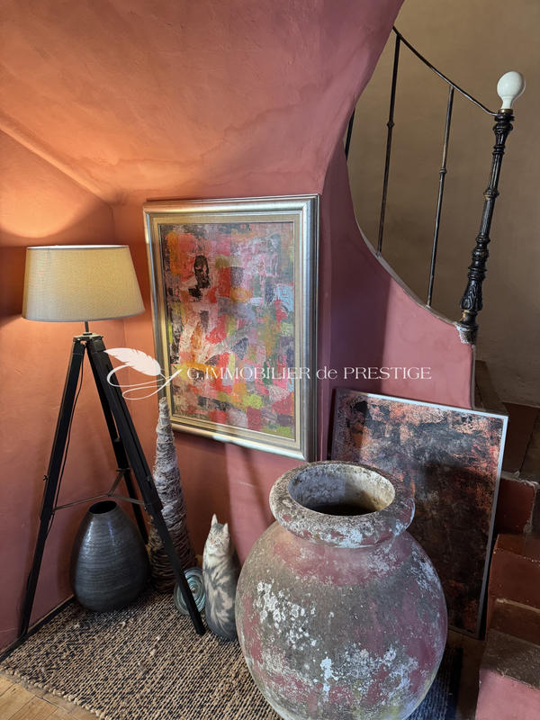 Maison de village - 300 m² - 7 pièces