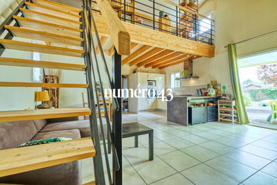 Maison - 100 m² - 4 pièces