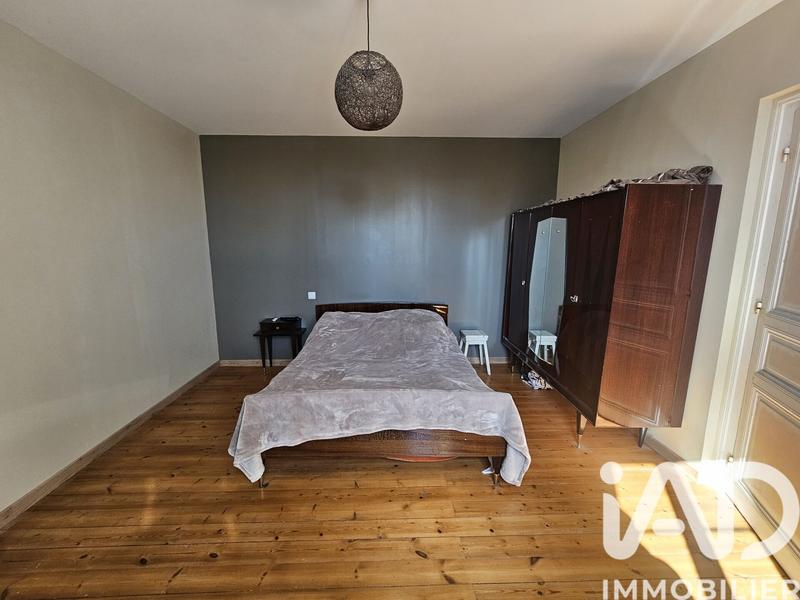 Maison - 350 m² - 12 pièces