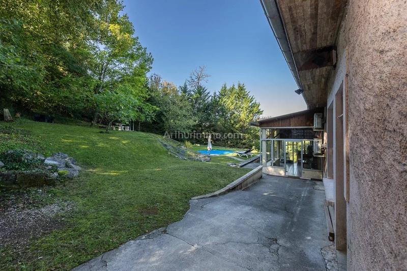 Maison - 102 m² - 4 pièces