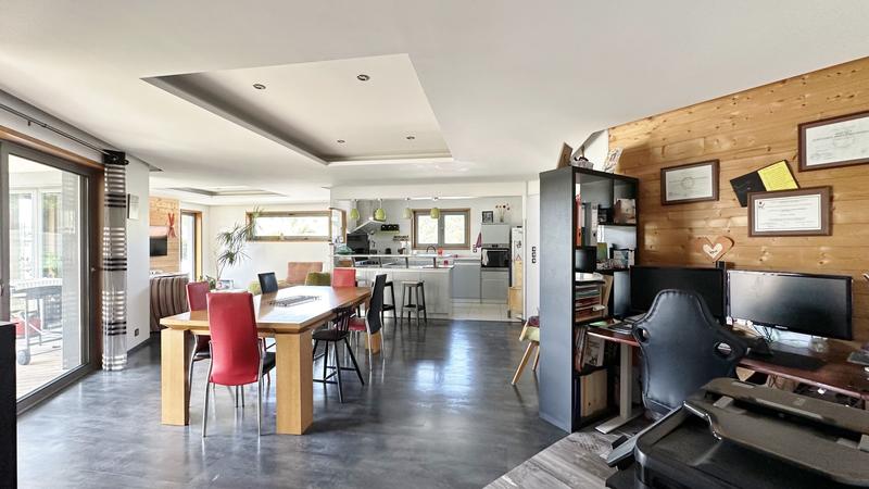 Maison contemporaine - 129 m² - 4 pièces