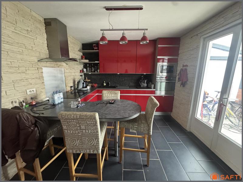 Maison - 102 m² - 5 pièces