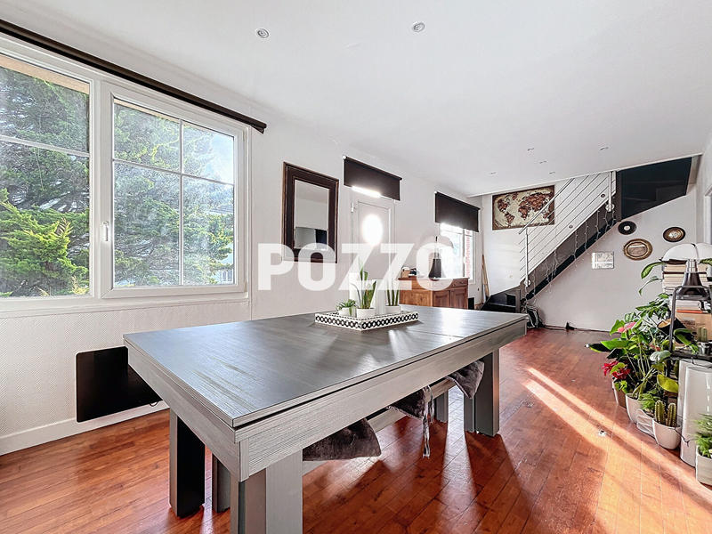 Maison - 135 m² - 6 pièces