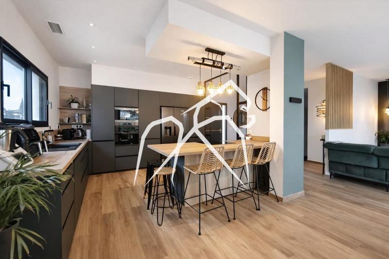 Maison ancienne - 190 m² - 6 pièces