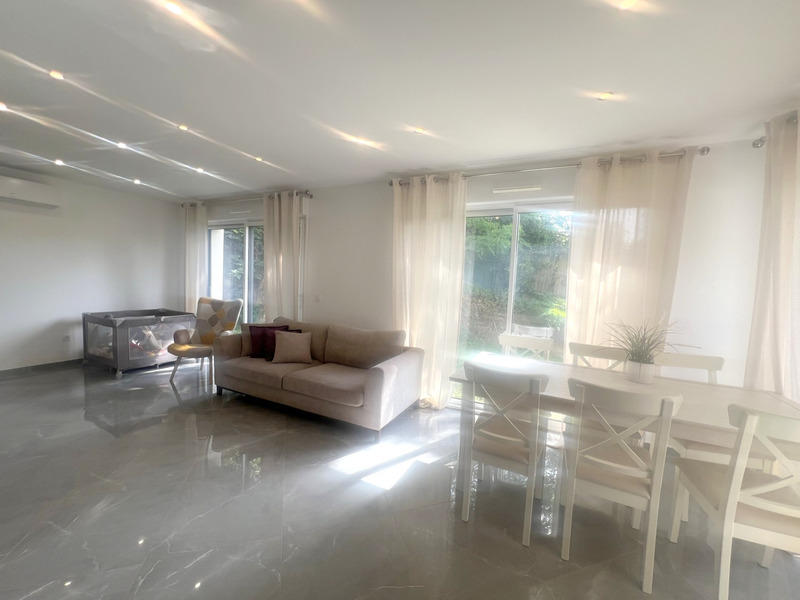 Maison - 88 m² - 5 pièces