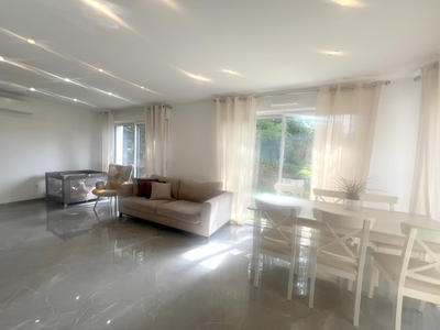 Maison - 88 m² - 5 pièces