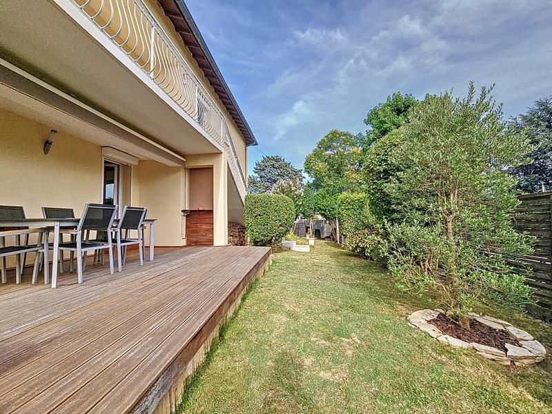 Maison traditionnelle - 157 m² - 6 pièces