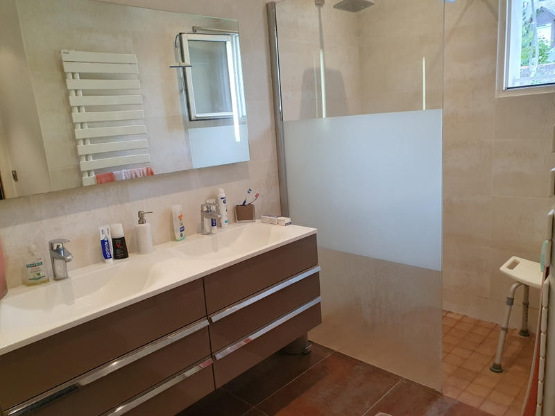 Maison - 230 m² - 7 pièces