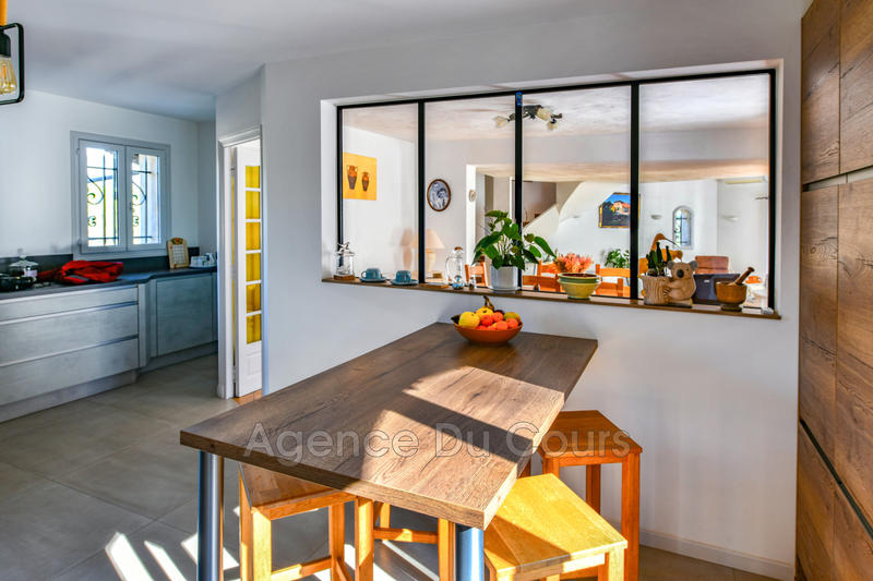 Villa - 260 m² - 5 pièces