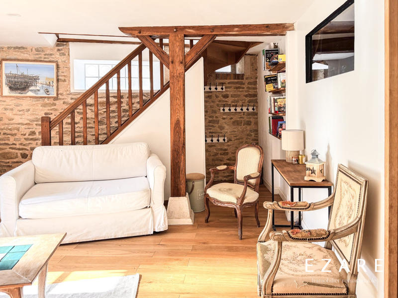 Maison - 197 m² - 10 pièces