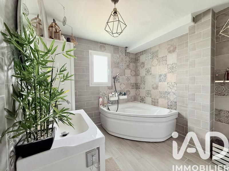 Maison - 145 m² - 5 pièces