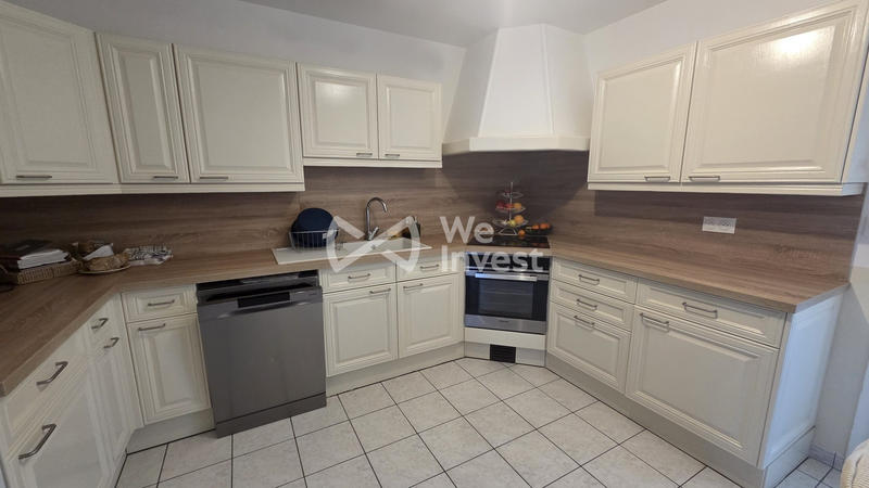 Maison - 139 m² - 8 pièces