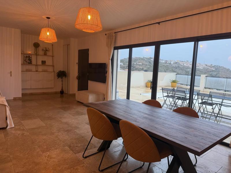 Maison - 115 m² - 4 pièces