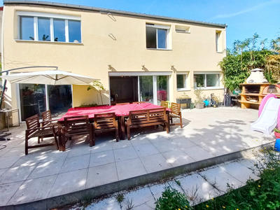 Maison - 144 m² - 7 pièces