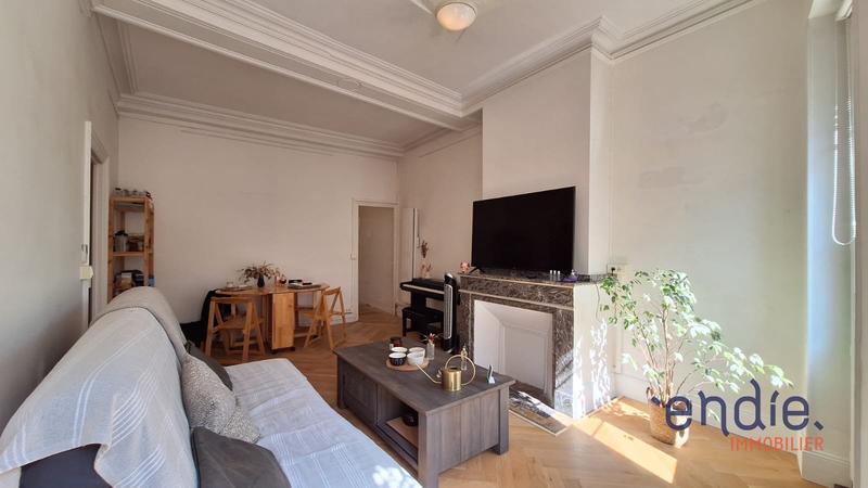 Appartement - 94 m² - 4 pièces