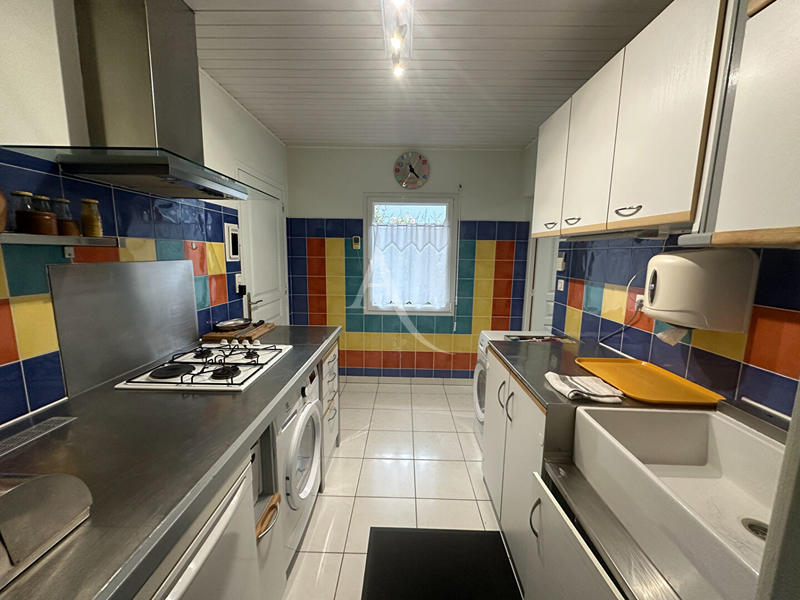 Maison - 170 m² - 8 pièces