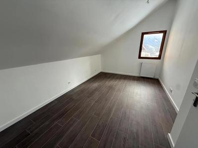 Maison - 97 m² - 4 pièces