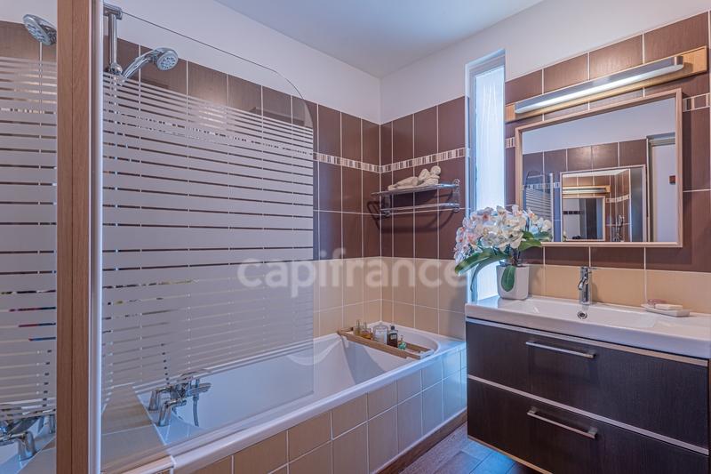 Appartement - 87 m² - 4 pièces