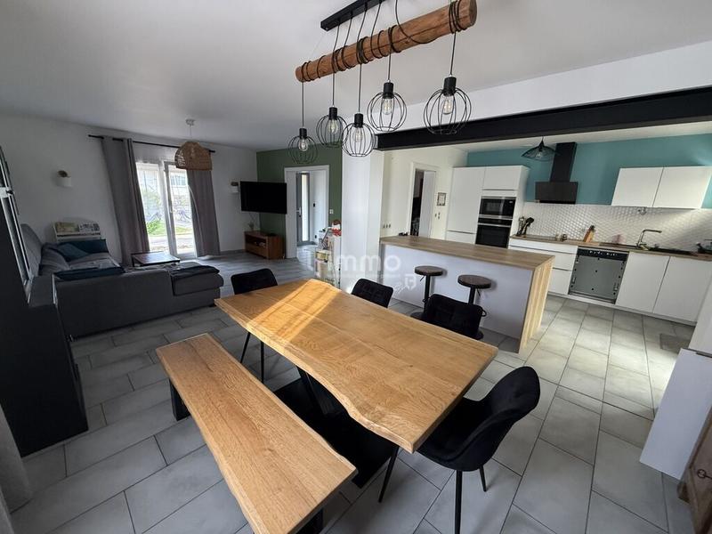 Maison - 106 m² - 5 pièces