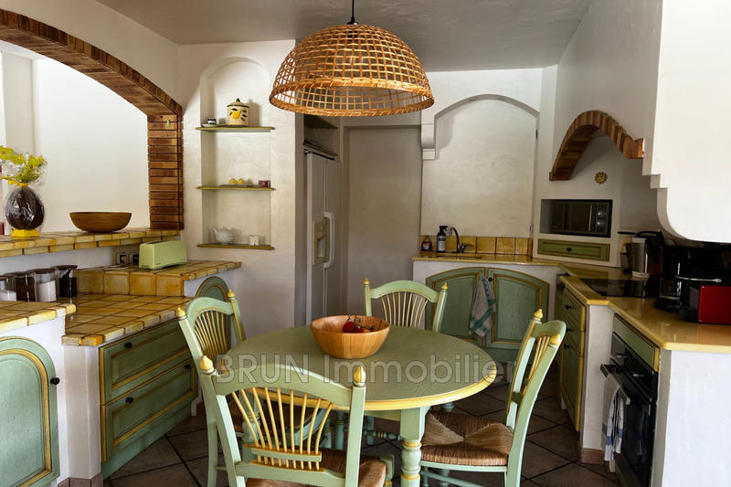 Villa - 280 m² - 7 pièces