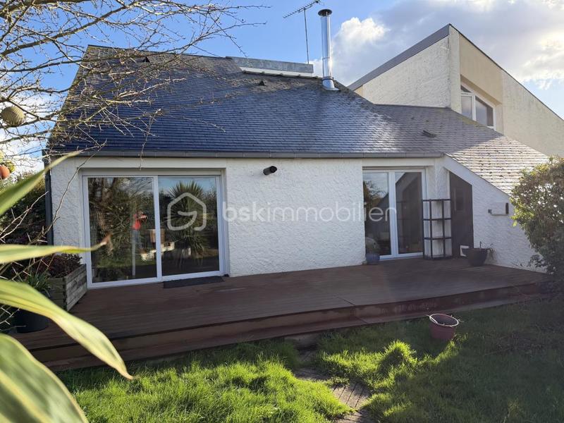 Pavillon - 130 m² - 6 pièces