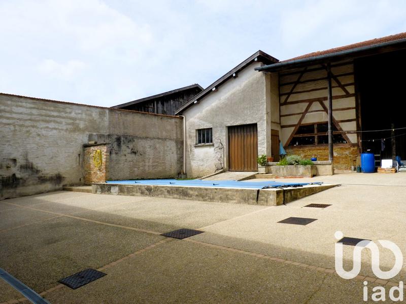 Maison - 330 m² - 13 pièces