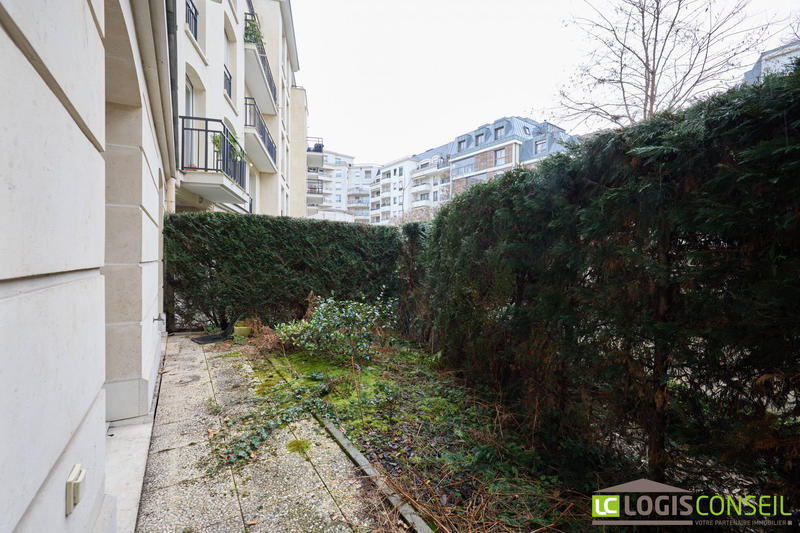 Appartement - 105 m² - 5 pièces