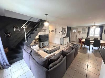 Maison - 120 m² - 7 pièces