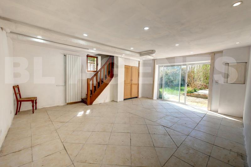 Maison - 183 m² - 8 pièces