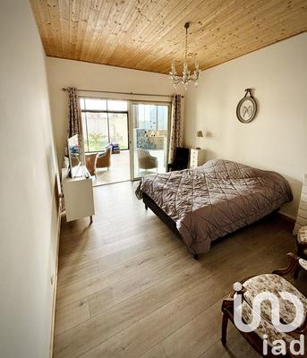 Maison - 200 m² - 5 pièces