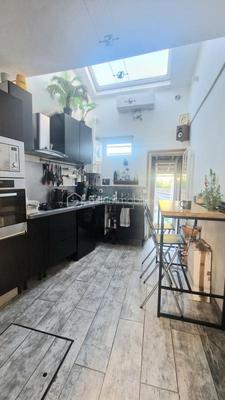 Maison - 85 m² - 5 pièces