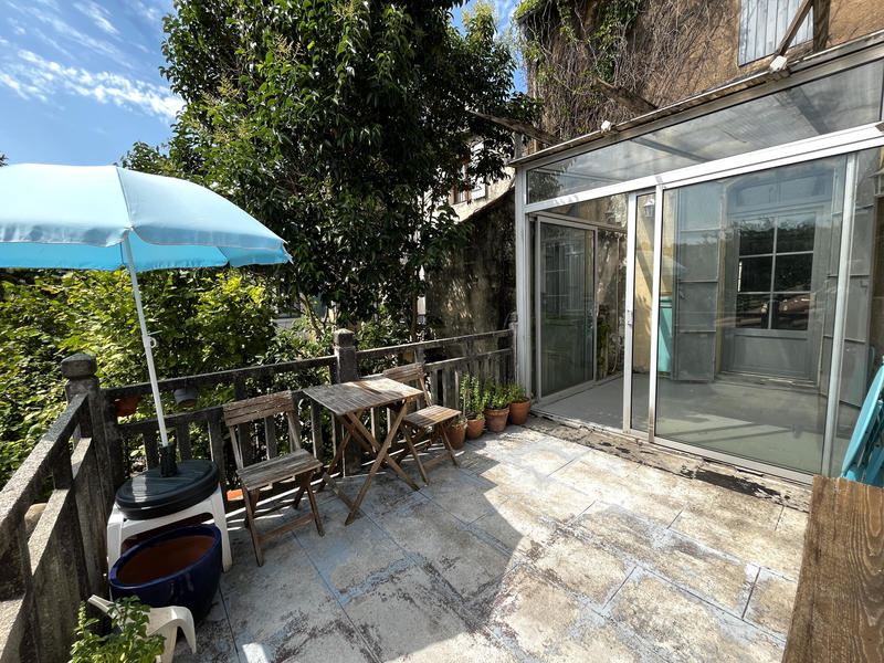 Immeuble - 210 m² - 7 pièces