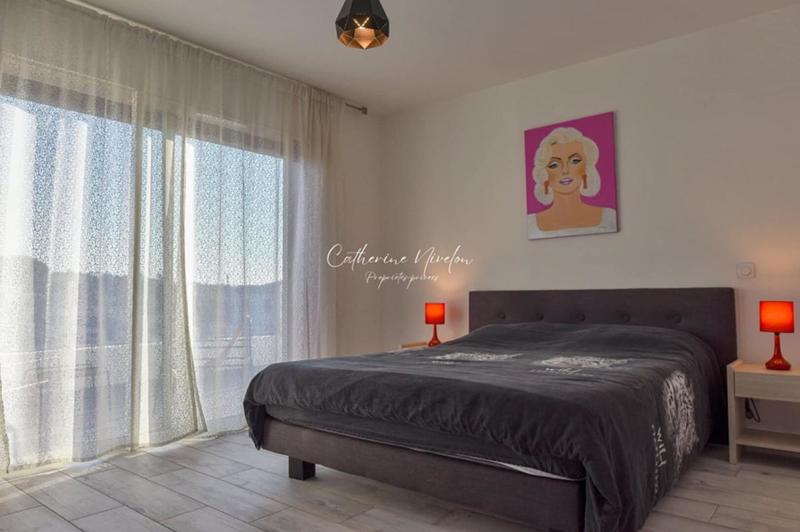 Villa - 200 m² - 7 pièces