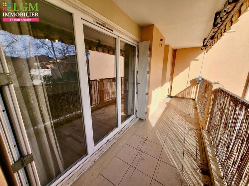 Appartement - 65 m² - 2 pièces