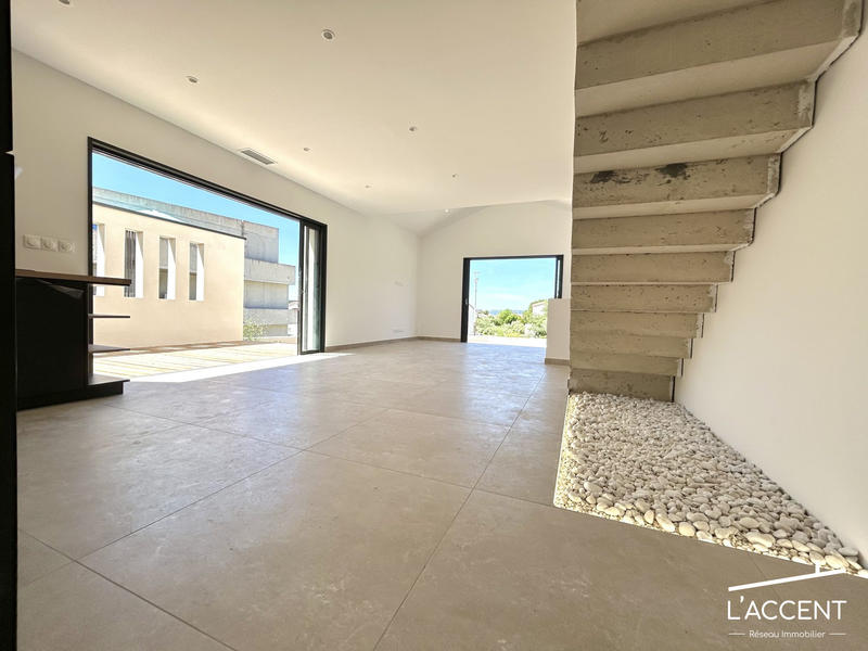 Maison - 100 m² - 4 pièces