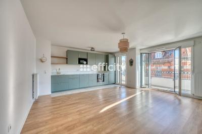 Appartement - 80 m² - 4 pièces