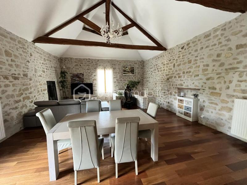 Corps de ferme - 154 m² - 7 pièces