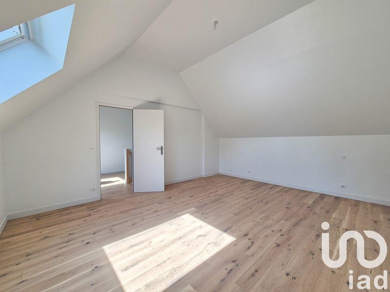 Maison - 210 m² - 7 pièces